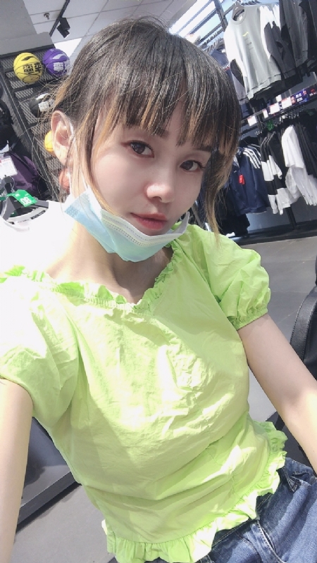 婀娜袅袅的第一张照片--清流交友网