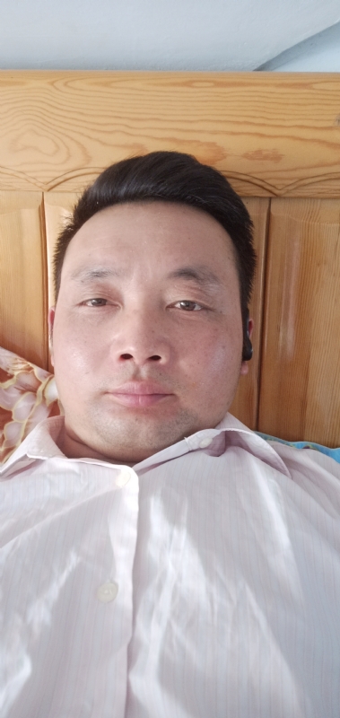 转角的第一张照片--清流交友网
