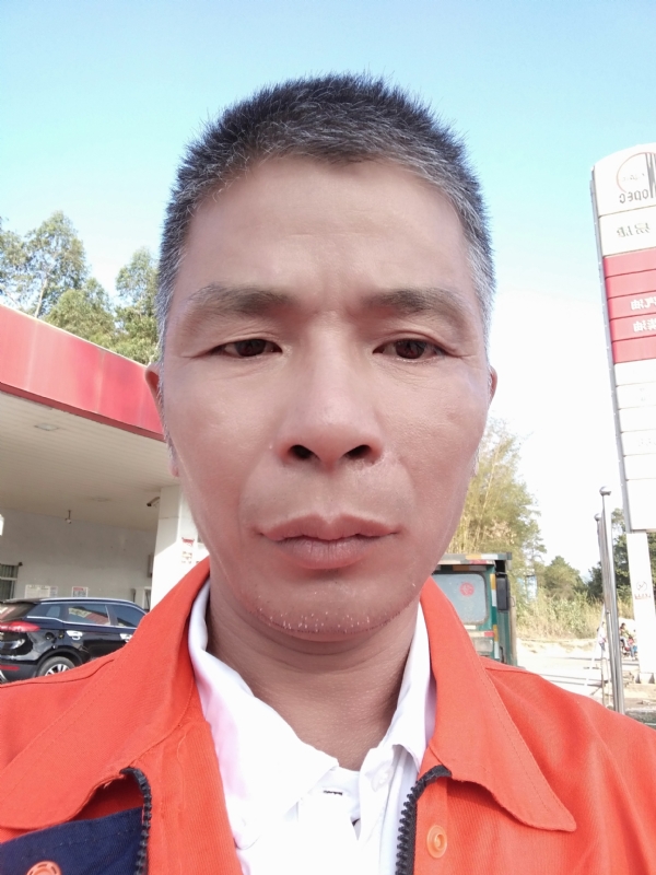 静候缘分的第一张照片--清流交友网