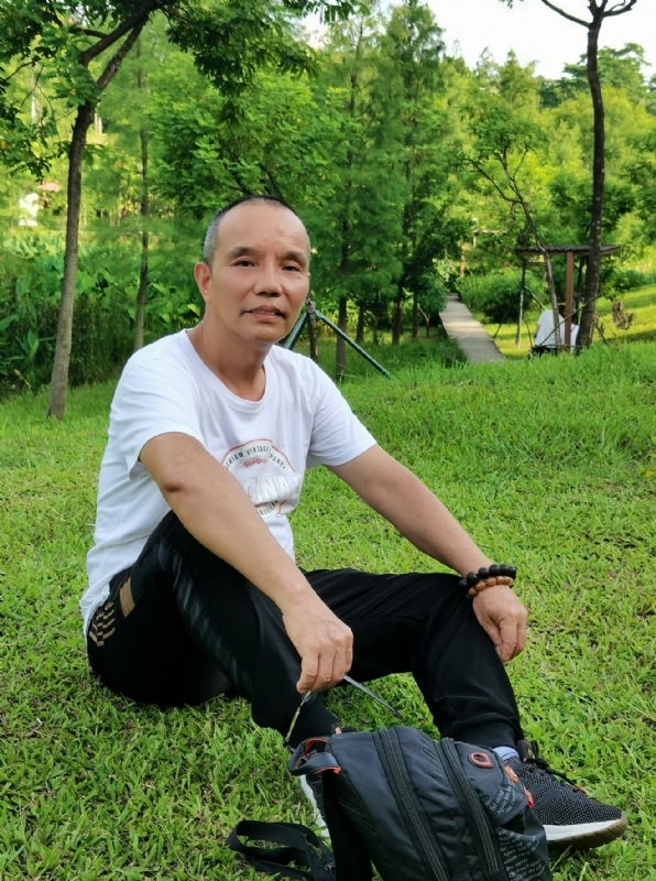 稳重大方的第二张照片--清流交友网