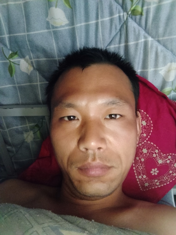 弘扬的第一张照片--清流交友网