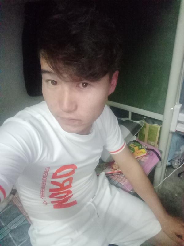 再回首的第一张照片--清流交友网