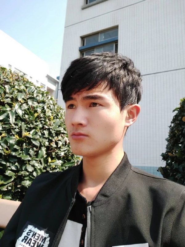 阳光男孩的第四张照片--清流交友网