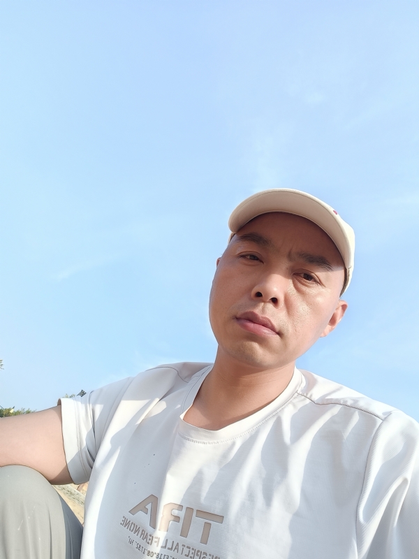 哥哥的第一张照片--清流交友网