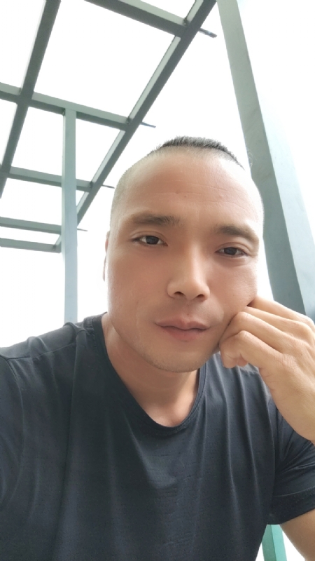 伯爵的第三张照片--清流交友网