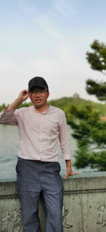 大叔有点忙的第三张照片--清流交友网
