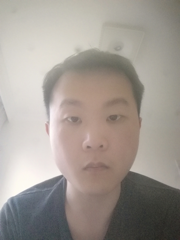 下个瞬间的你的第一张照片--清流交友网