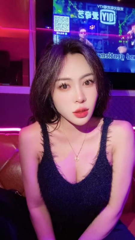 素素可月的第一张照片--清流交友网