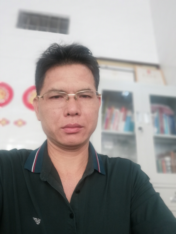 后视镜的第二张照片--清流交友网