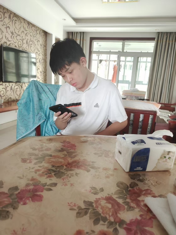 铁在烧的第一张照片--清流交友网