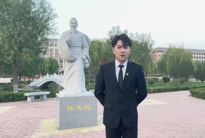 尚明月的第一张照片--清流交友网